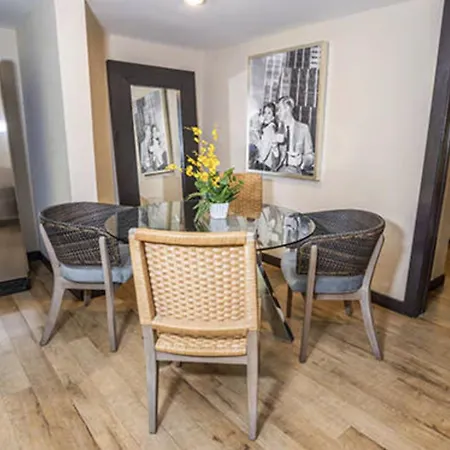 The Shoreline Suites Miami Beach Room photo